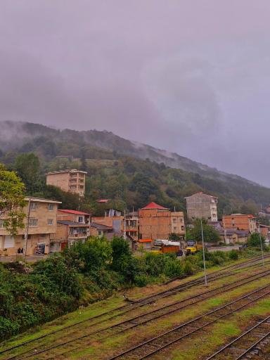 عکس ایستگاه راه آهن زیراب