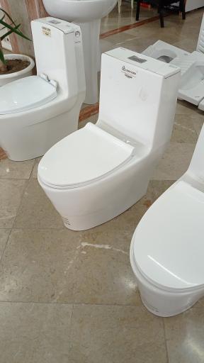 عکس فروشگاه کاشی و سرامیک آریا