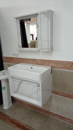 عکس فروشگاه کاشی و سرامیک آریا