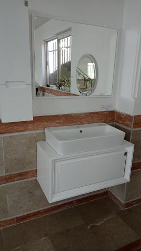 عکس فروشگاه کاشی و سرامیک آریا