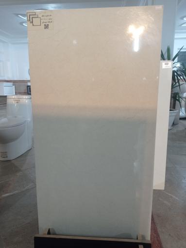 عکس فروشگاه کاشی و سرامیک آریا