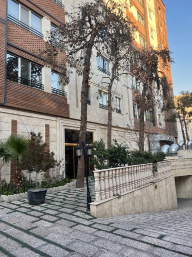 عکس ساختمان هوراد