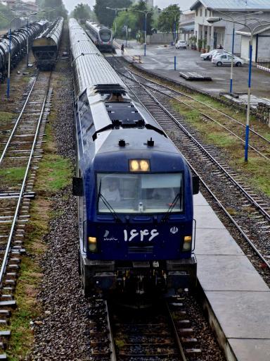 عکس ایستگاه راه آهن زیراب