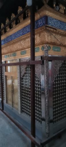 عکس امامزادکان و گلزار شهدای کامو Imamzadeh and martyr Comeau