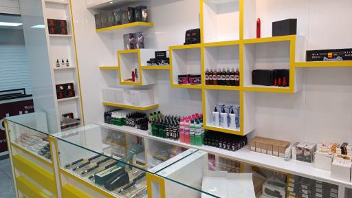 عکس فروشگاه لوازم تاتو رمپیج