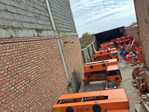 عکس ادوات کشاورزی حاج مجید