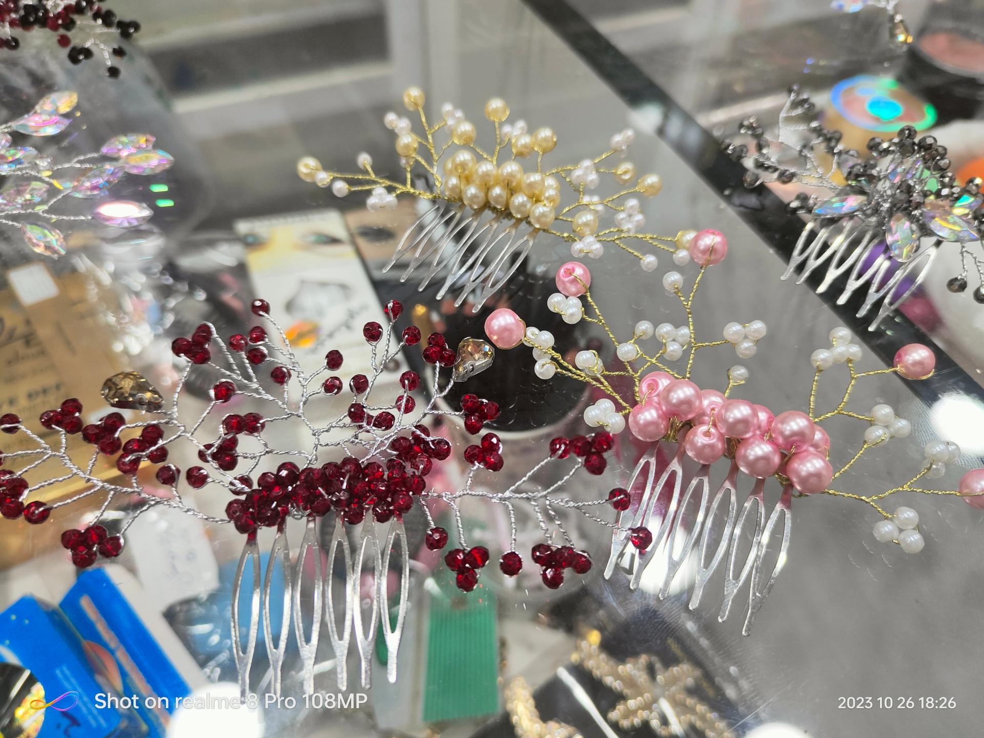 عکس آرایشی بهداشتی حوریان 