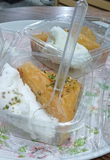 عکس بستنی سنتی رادکان