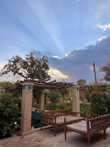 عکس بومگردی باغ کثنوا 