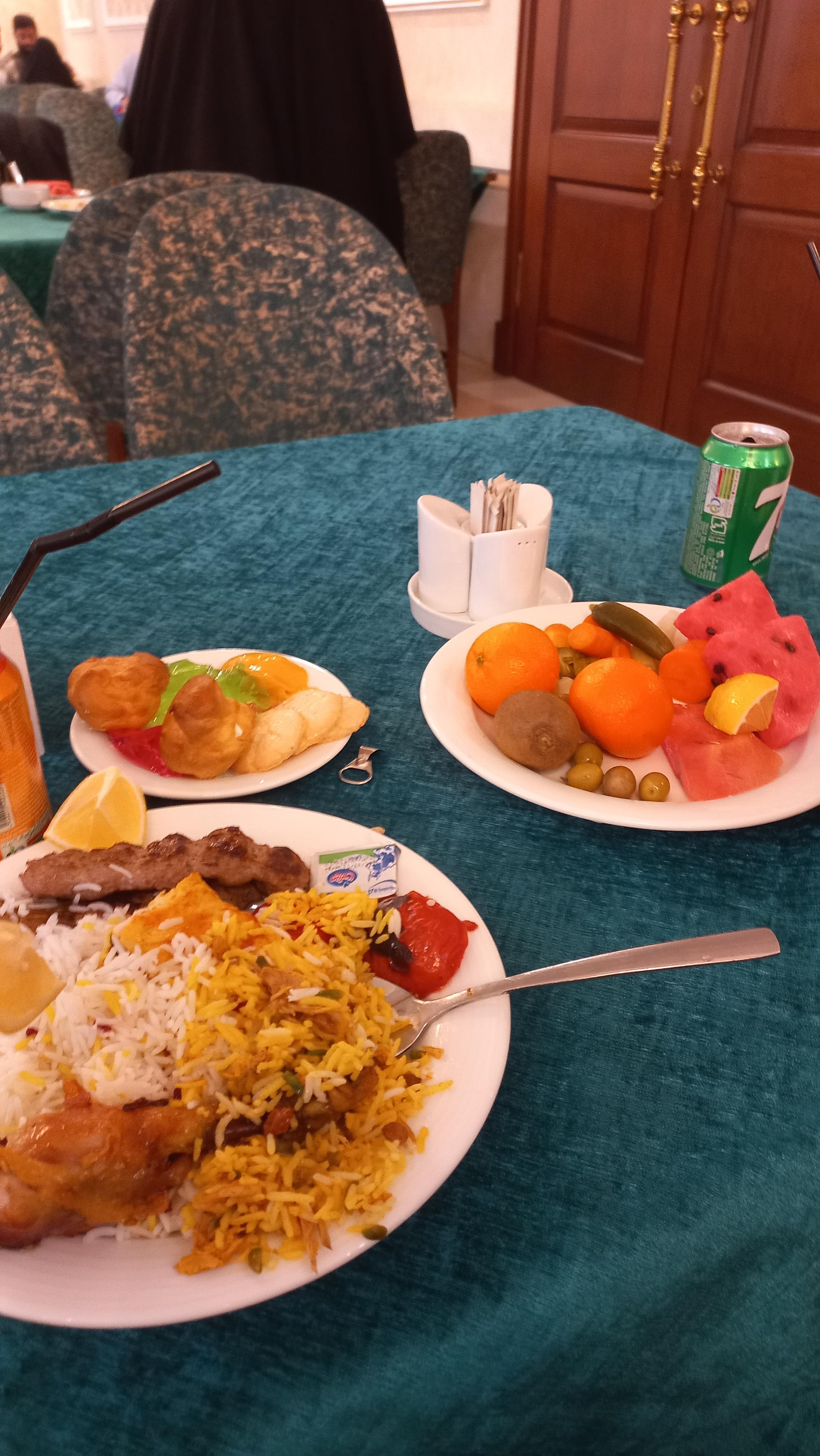 عکس چلوکبابی خرم