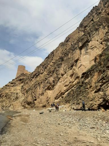 عکس قلعه و برج ارغونشاه