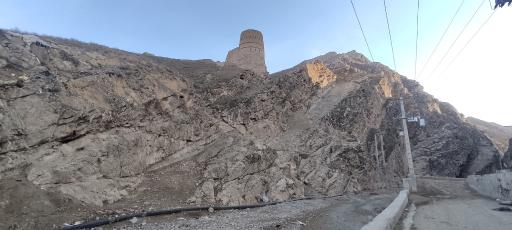 عکس قلعه و برج ارغونشاه
