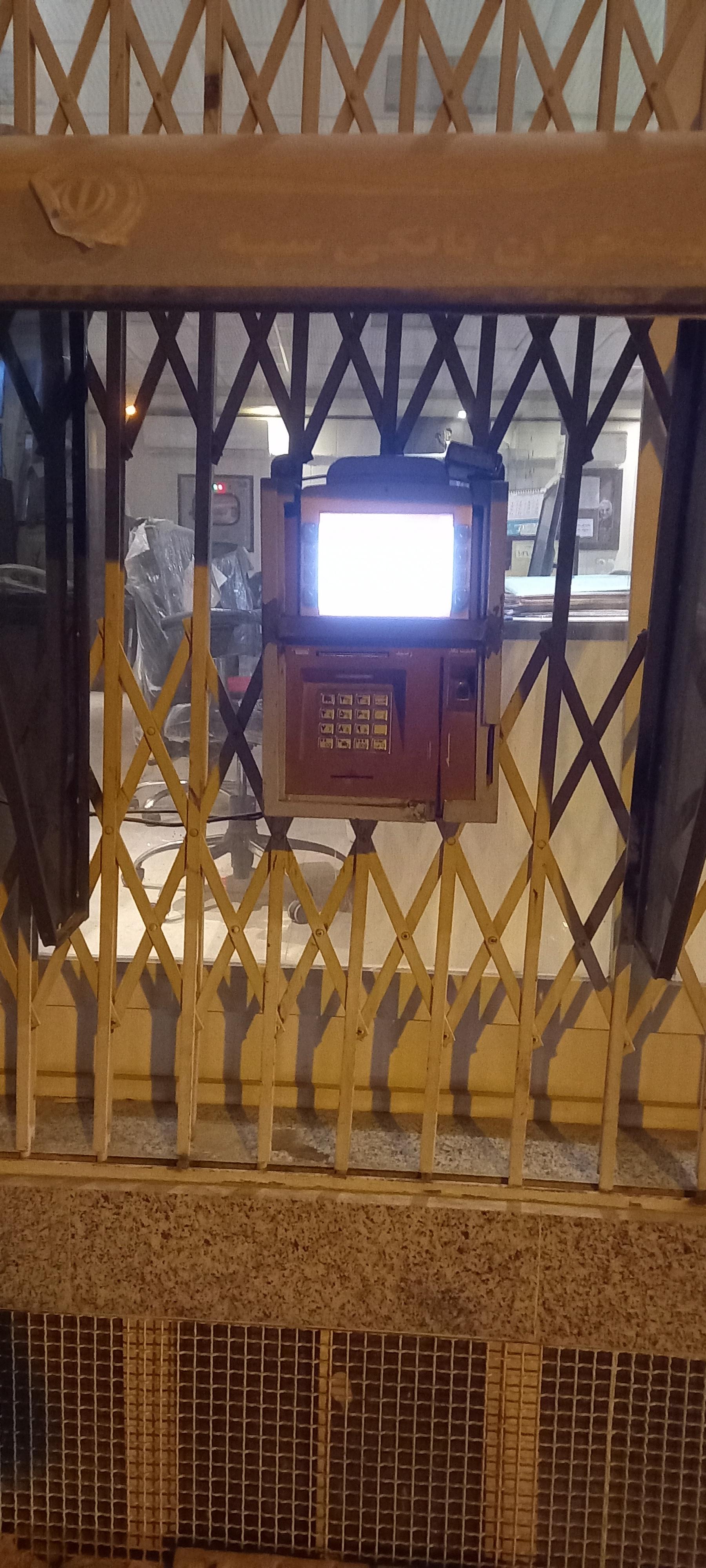 عکس عابر بانک سپه