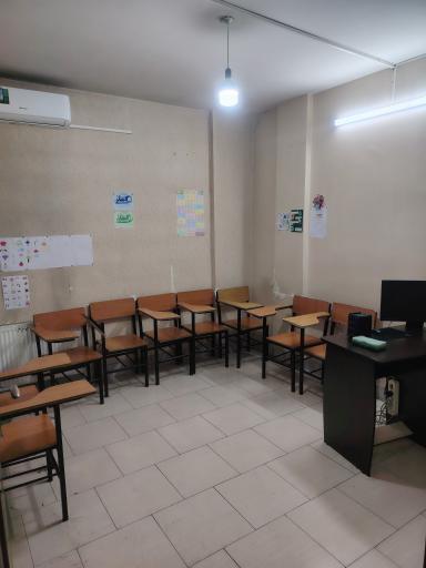 عکس آموزشگاه زبان اردیبهشت