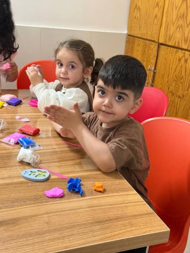 عکس آموزشگاه نقاشی مطی