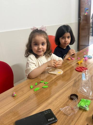 عکس آموزشگاه نقاشی مطی