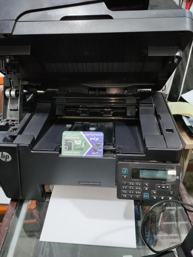 عکس فروش و تعمیرات تخصصی ماشین های اداری و کامپیوتر کنسول برتر