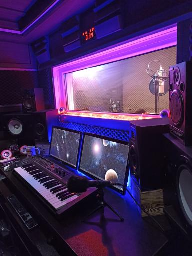 عکس سیگنال استودیو 