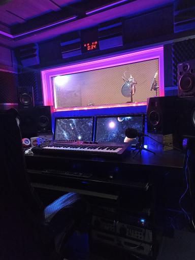 عکس سیگنال استودیو 