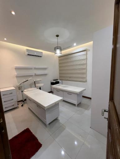 عکس سالن زیبایی بانوی ایرانی