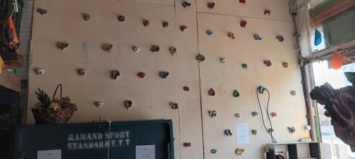 عکس مهد کودک و خانه بازی آلاله