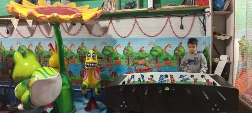 مهد کودک و خانه بازی آلاله