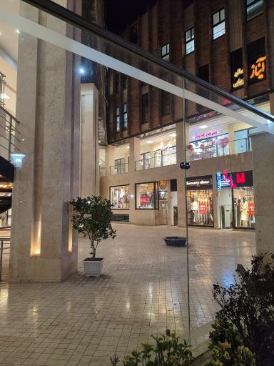 عکس مجتمع تجاری اداری پارسیان عمران و مسکن اصفهان