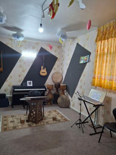 عکس آموزشگاه موسیقی خراشادی 