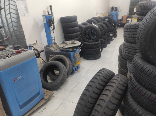 لاستیک فروشی آذرنگ