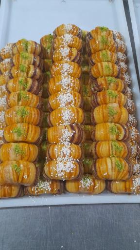 عکس شیرینی سرای شیرین کام