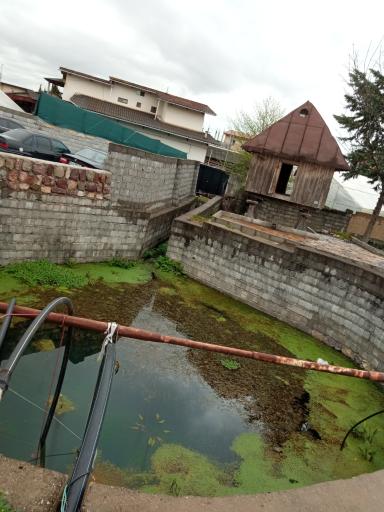 عکس چشمه آب دانیال