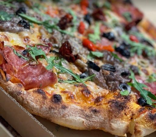 عکس پیتزا ناپولی