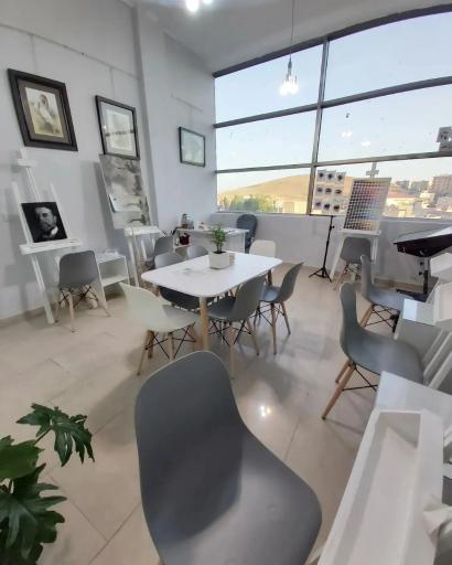 عکس آموزشگاه طراحی و نقاشی آنا