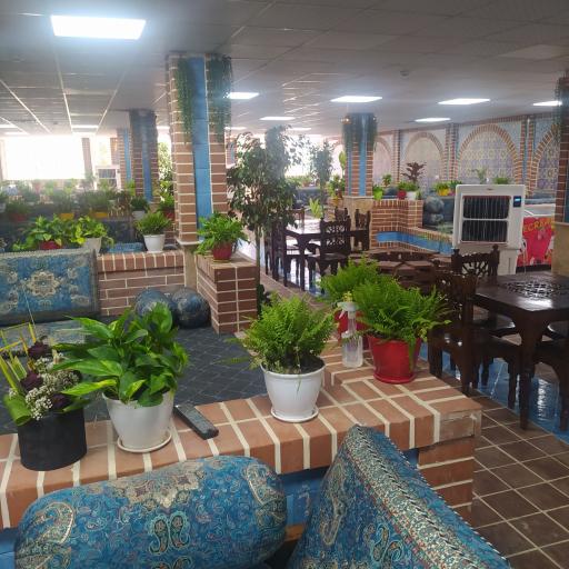 عکس سرای سنتی فردوس