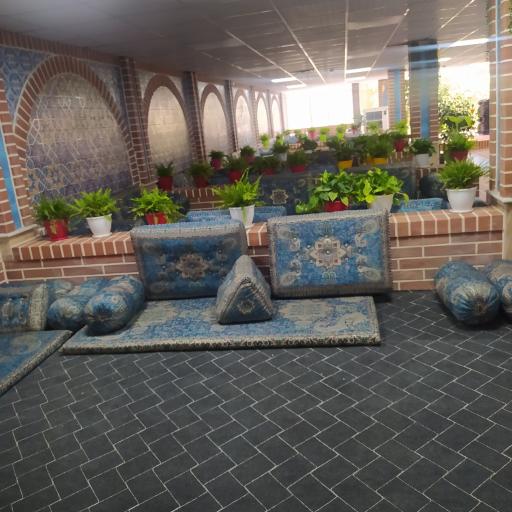 عکس سرای سنتی فردوس