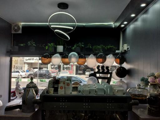 عکس کافه خاکستری