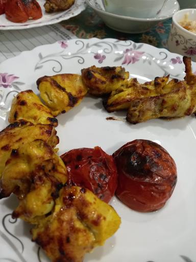 عکس غذاخوری خانگی ندائی