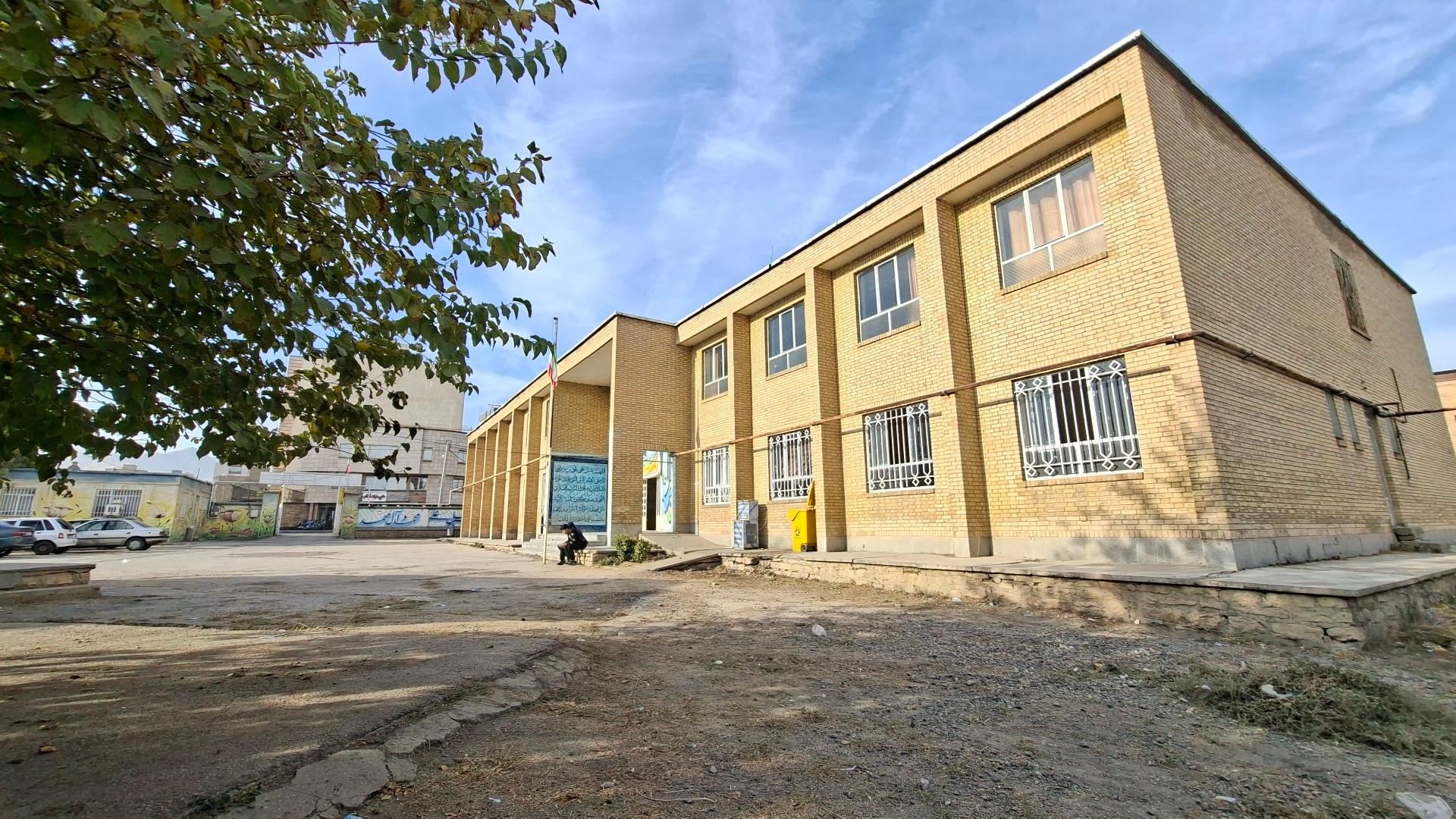 عکس دبیرستان نزاجا