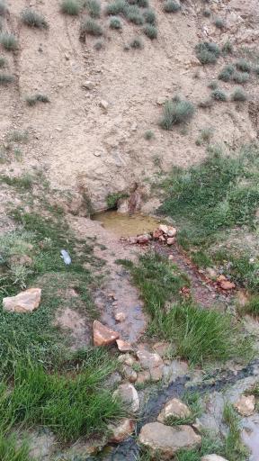 عکس چشمه آبگرم