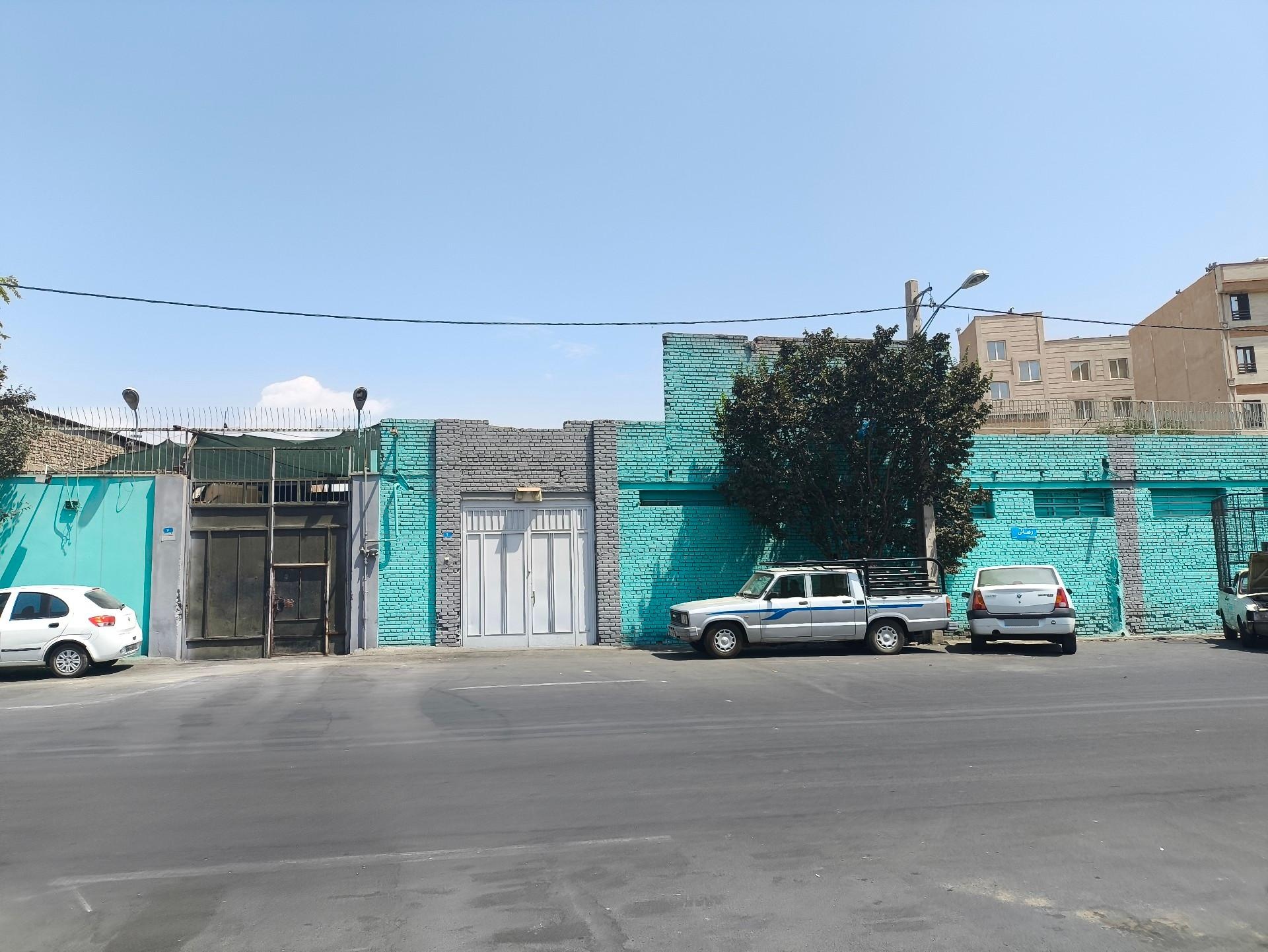 عکس باتری فروشی ساعدی