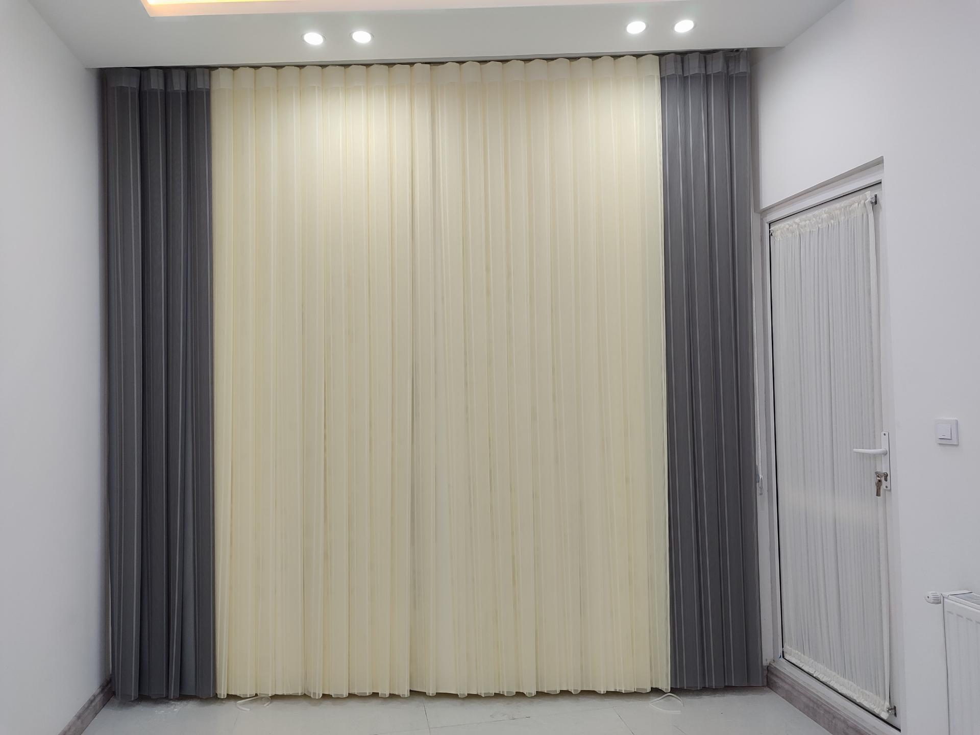 عکس گالری پرده مائده 