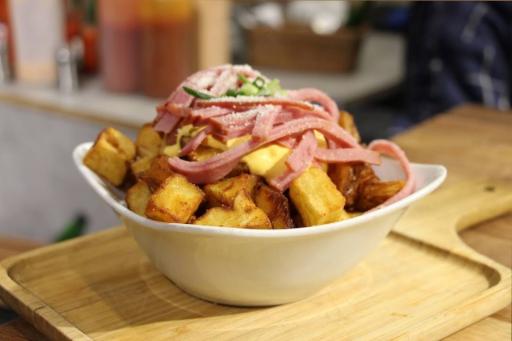 عکس کافه مِوُن