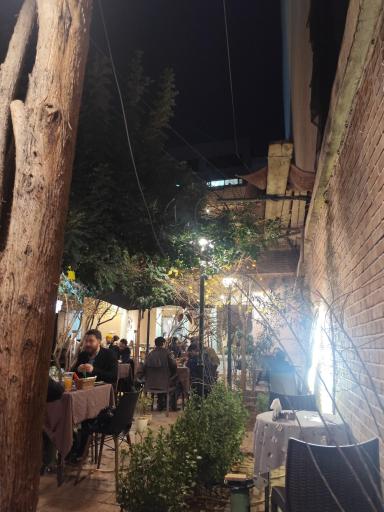 عکس کافه مِوُن