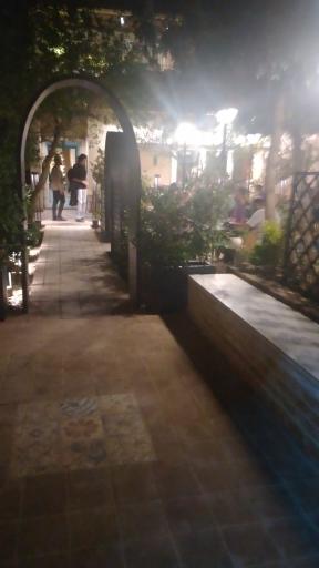 عکس کافه مِوُن