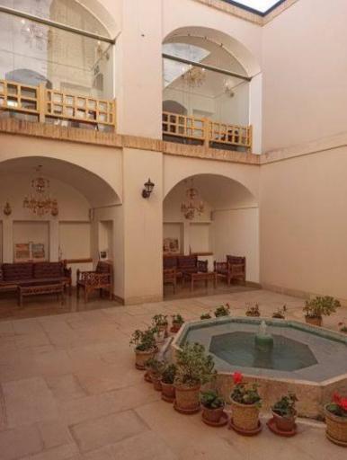 عکس کاروانسرای وکیل