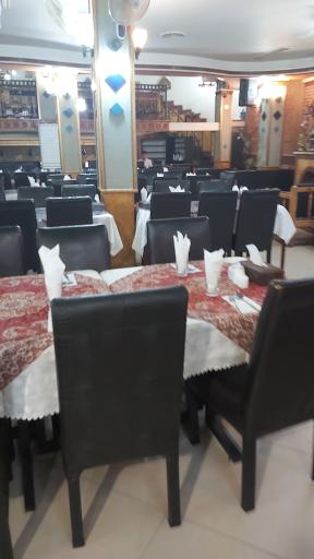 عکس رستوران لانه کبوتر