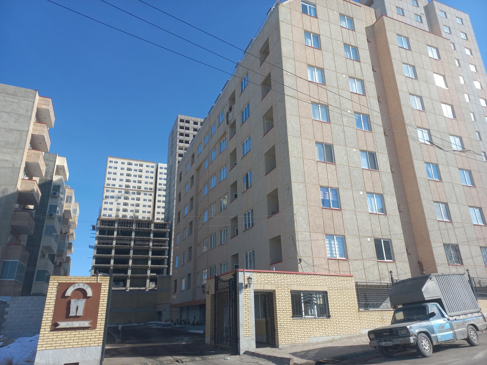 عکس برج مسکونی پارس