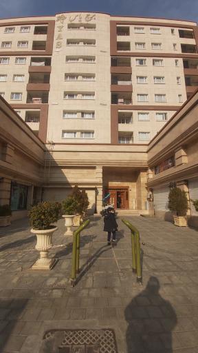 عکس برج یاس