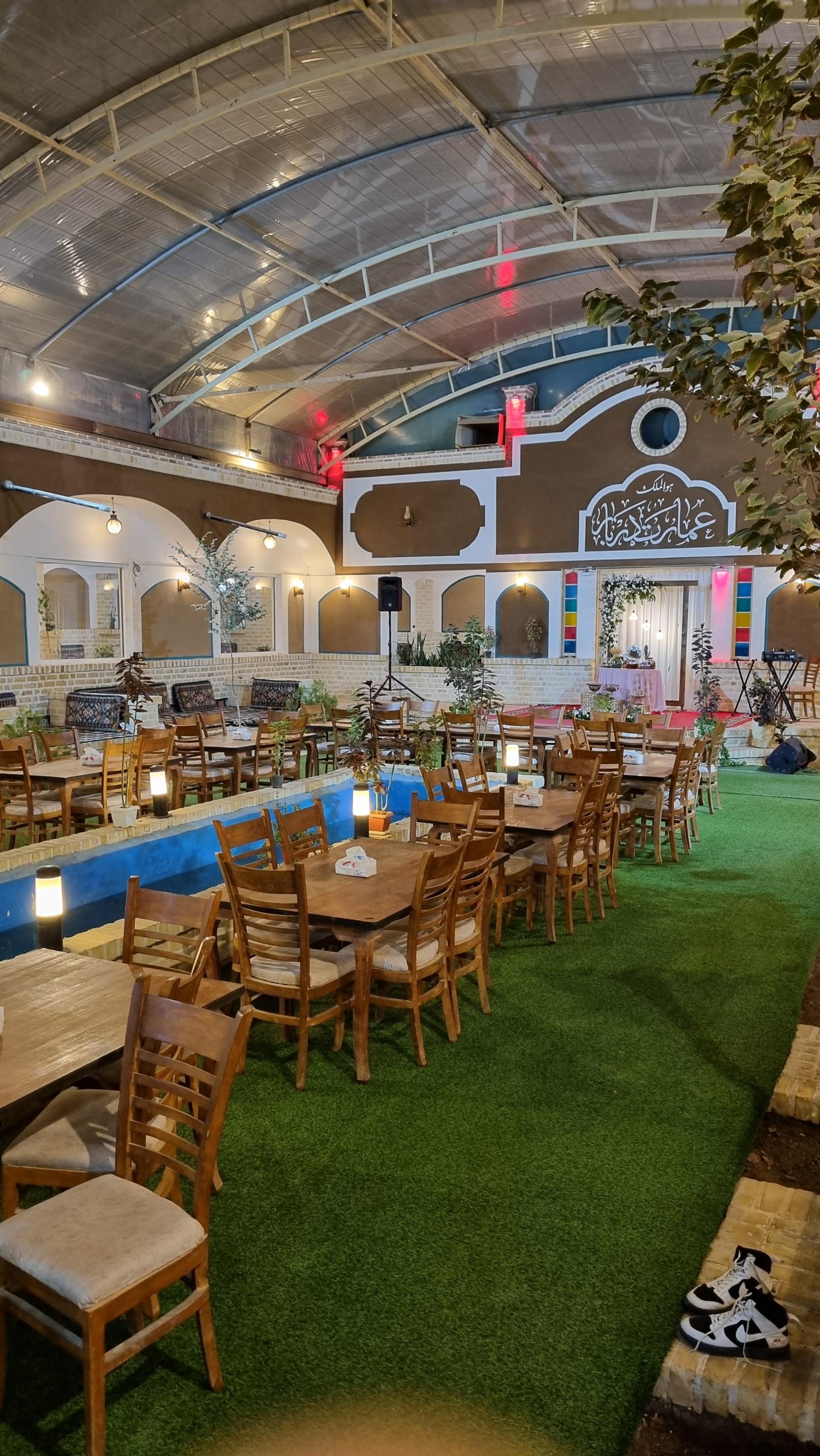 عکس رستوران عمارت دربار