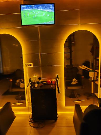 عکس پیرایش مهرشاد